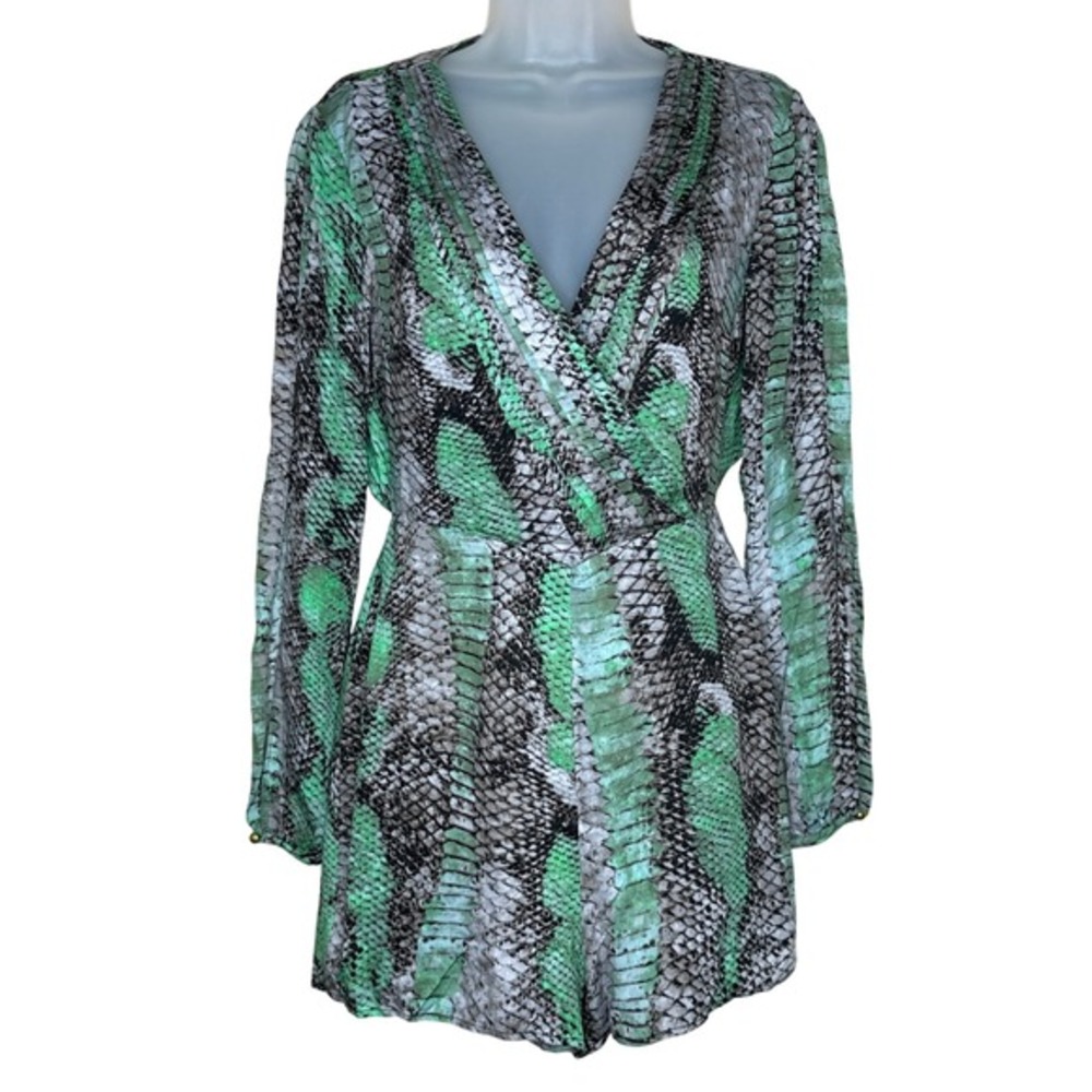 Ark & Co. NWT Green Snake Print‎ open back Romper Size small Cute Coquette